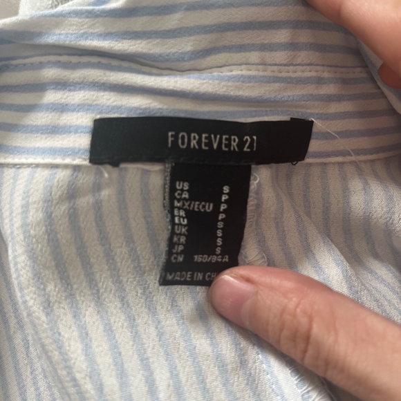 Blue striped button up - Picture 4 of 4